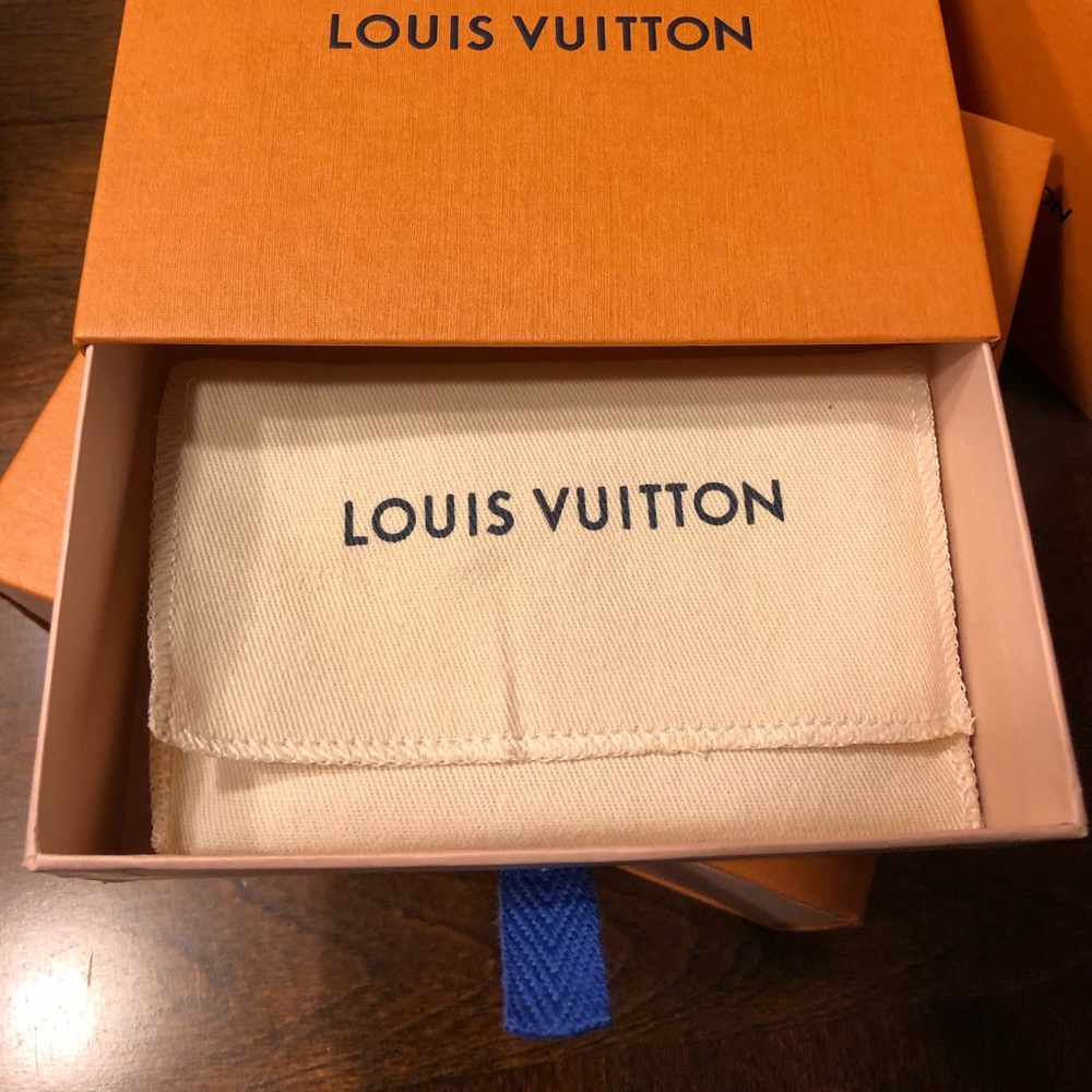 Louis Vuitton card wallet black N62666 Damier